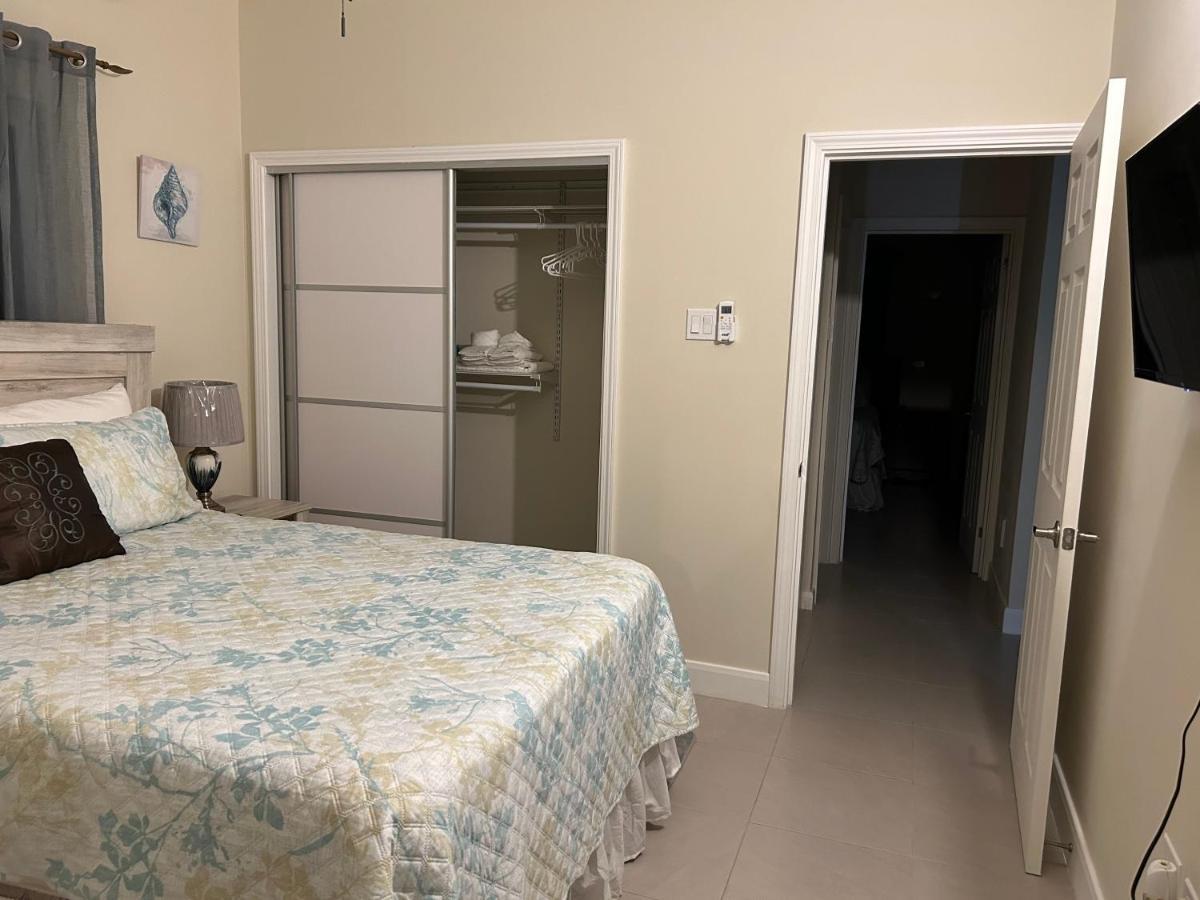 Seamist Villa @Oceanpointe Lucea Comfy 2Br W/Pool Gym & Parking Экстерьер фото