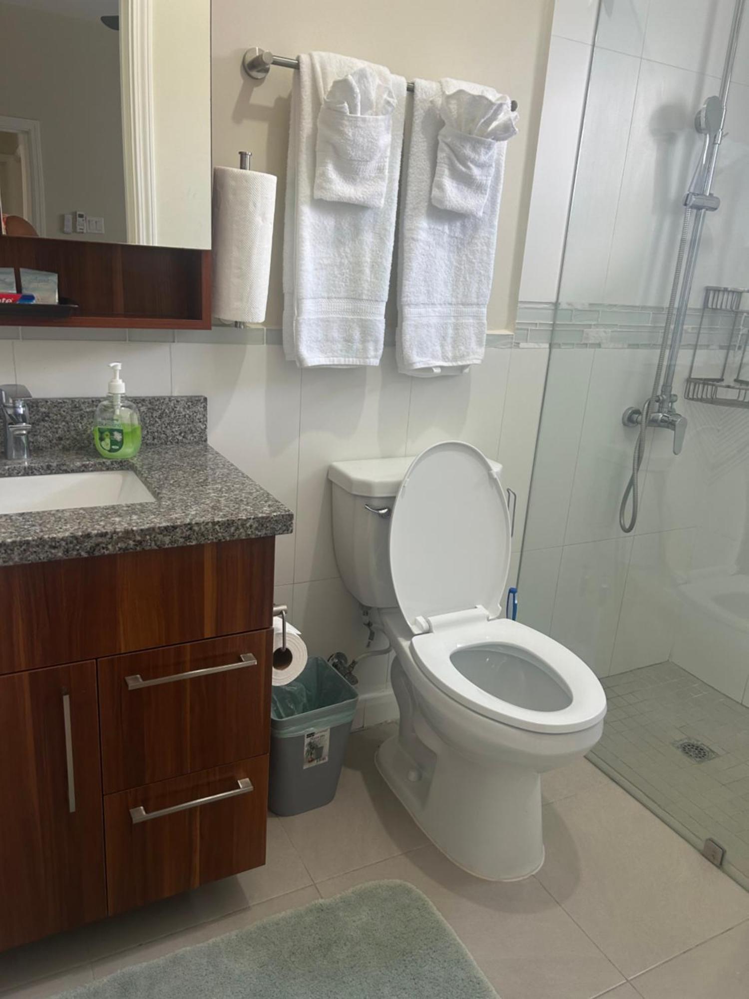 Seamist Villa @Oceanpointe Lucea Comfy 2Br W/Pool Gym & Parking Экстерьер фото