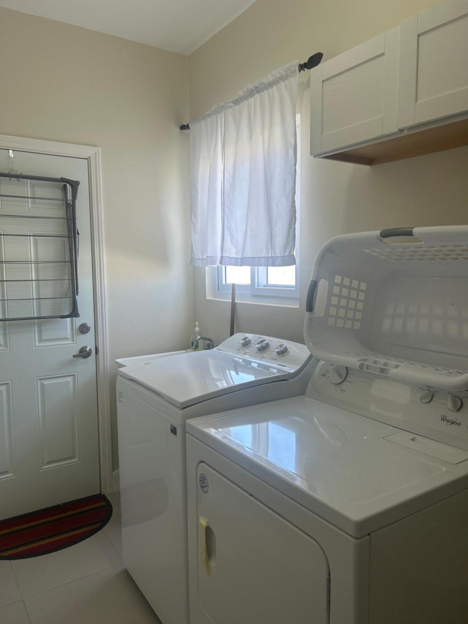 Seamist Villa @Oceanpointe Lucea Comfy 2Br W/Pool Gym & Parking Экстерьер фото