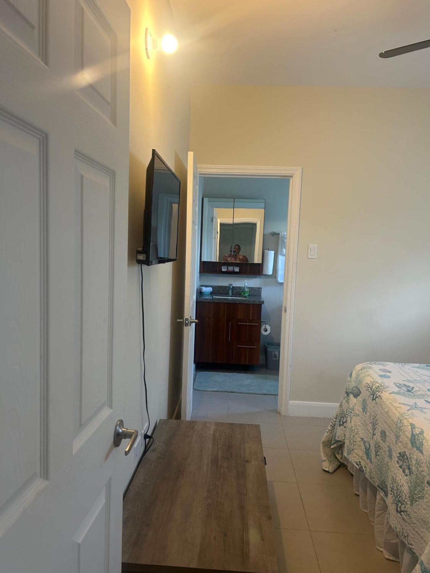 Seamist Villa @Oceanpointe Lucea Comfy 2Br W/Pool Gym & Parking Экстерьер фото
